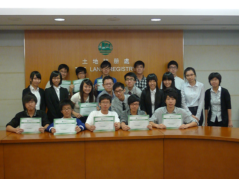 香港青年協會李兆基書院和官立嘉道理爵士中學(西九龍)學生