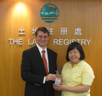 Winner of Individual Award (3rd Quarter 2008) : Miss NG Yuen-chun, CA/Search Services Section