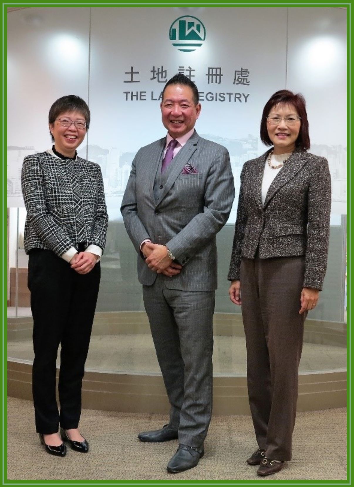 Visit by Director of Titles for the Province of Ontario_Image 1